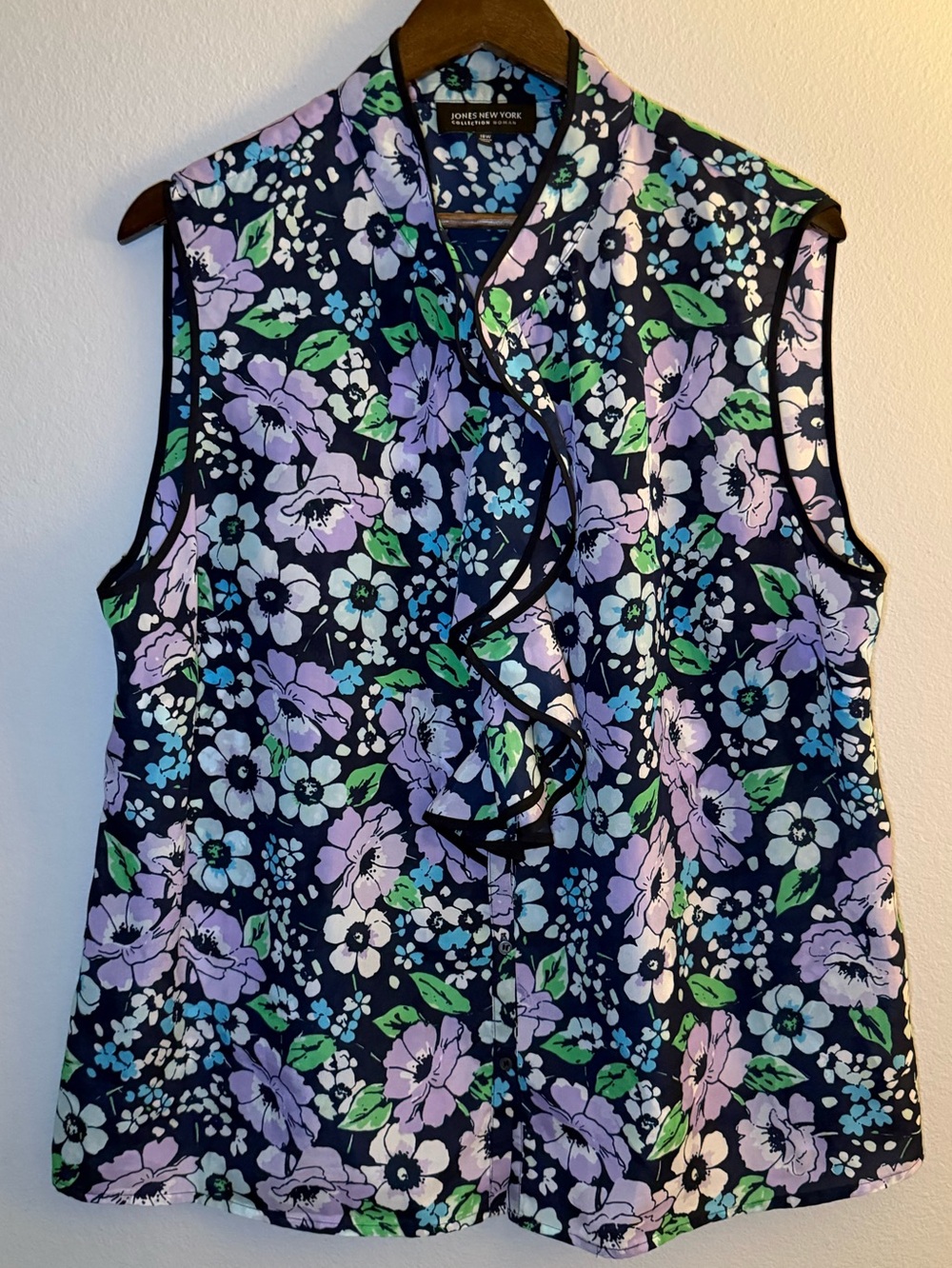 Jones New York Navy Floral Ruffle Sleeveless Blouse